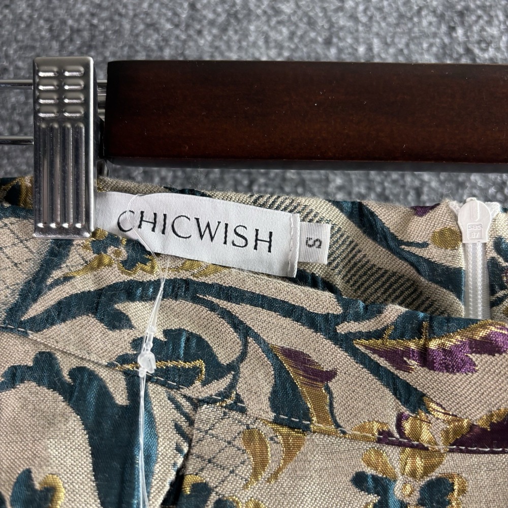 NWT Chicwish Women's Embroidered Jacquard A-Line Midi Skirt Beige Floral Size S - Picture 4 of 7